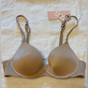 NWT Victoria’s secret Biofit demi uplift Bra tan 34A